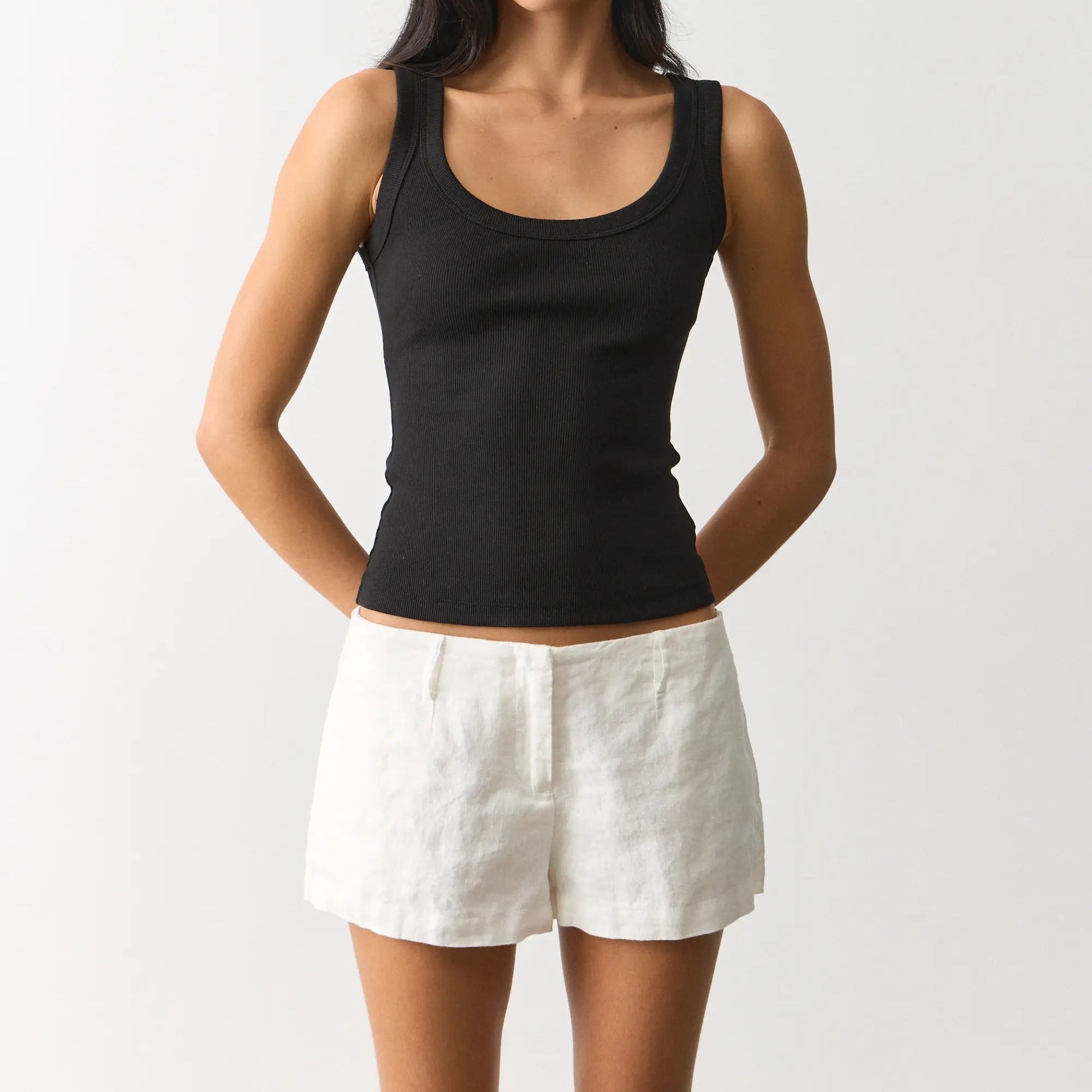 Linen Low Rise Tailored Short